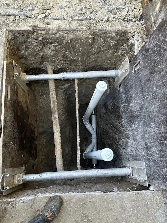 Experienced plumber completing Drain Cleaning work in McKinney